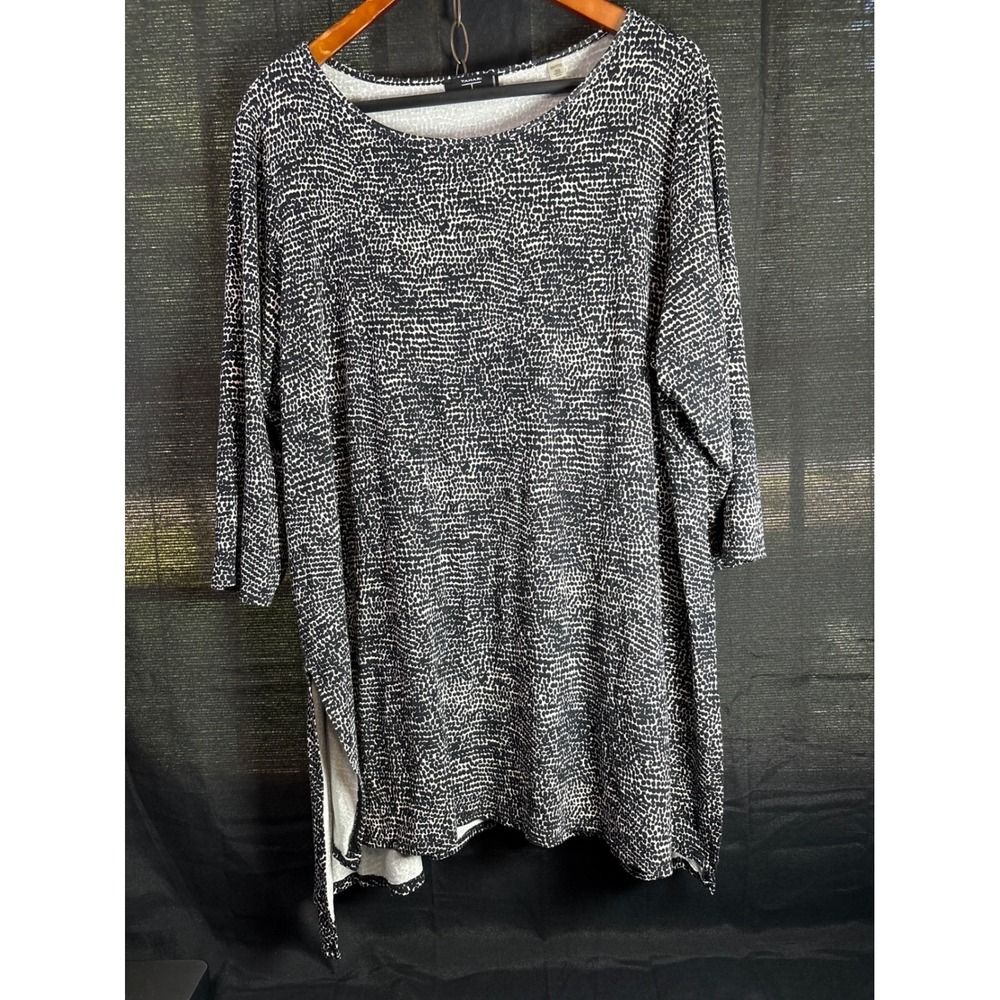 Tahari Woman 2X Black White Dot Print 3/4 Sleeve High Low Tunic Top Scoop Neck